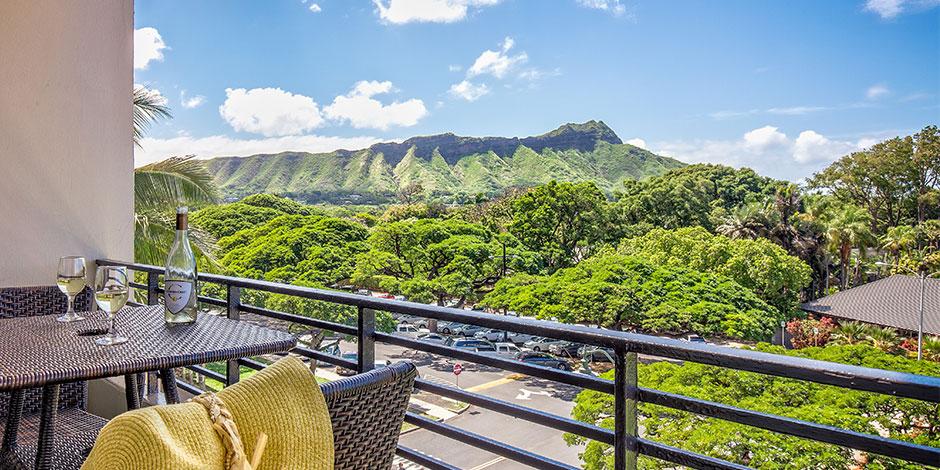 Castle At Waikiki Grand Hotel Honolulu Exterior photo