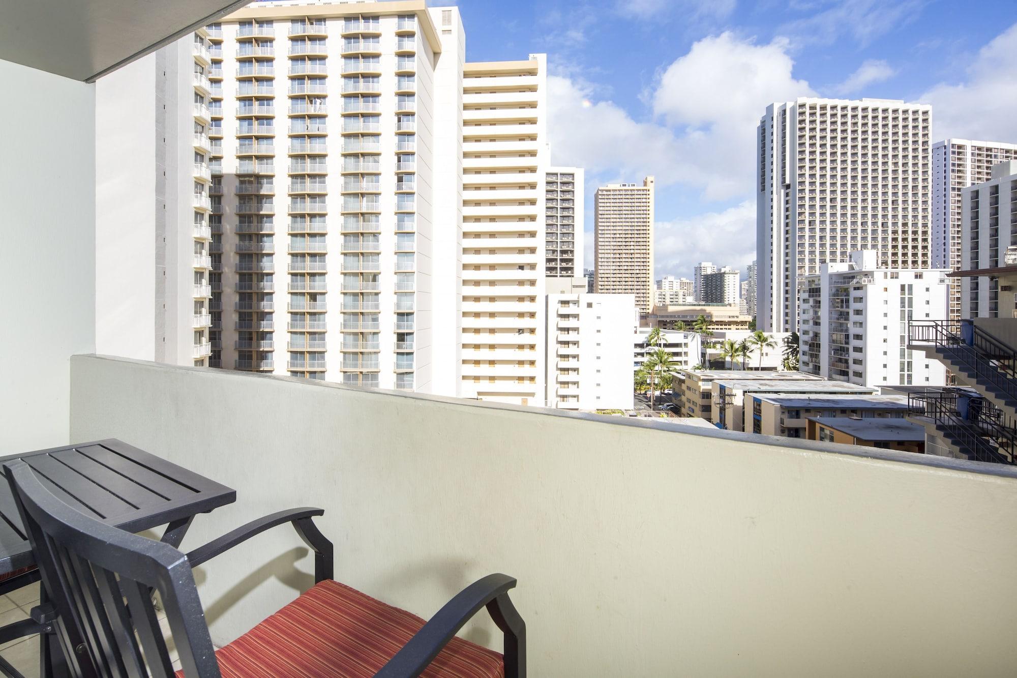 Castle At Waikiki Grand Hotel Honolulu Exterior photo